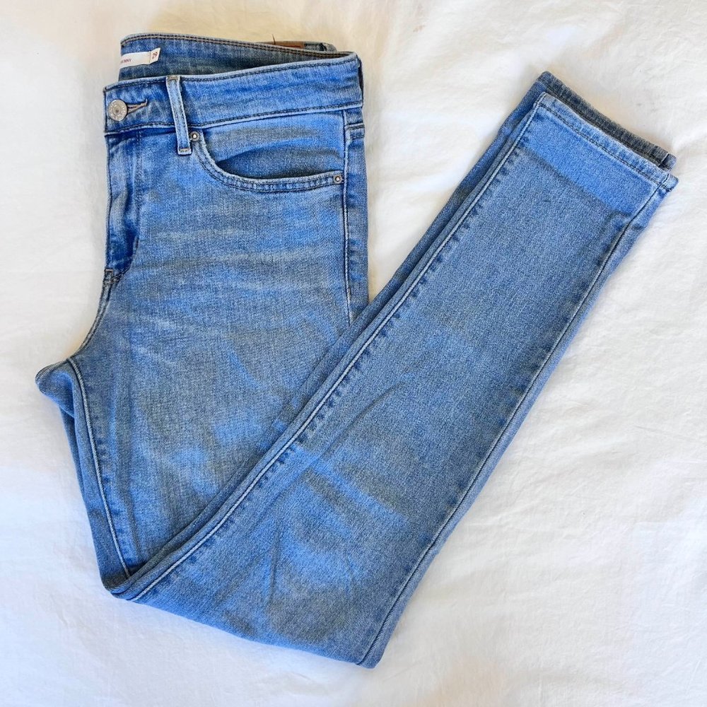 Levi's 711 Distressed Skinny Jeans